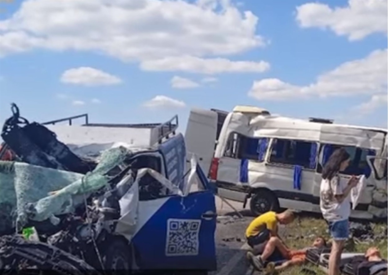 Фото з місця аварії
