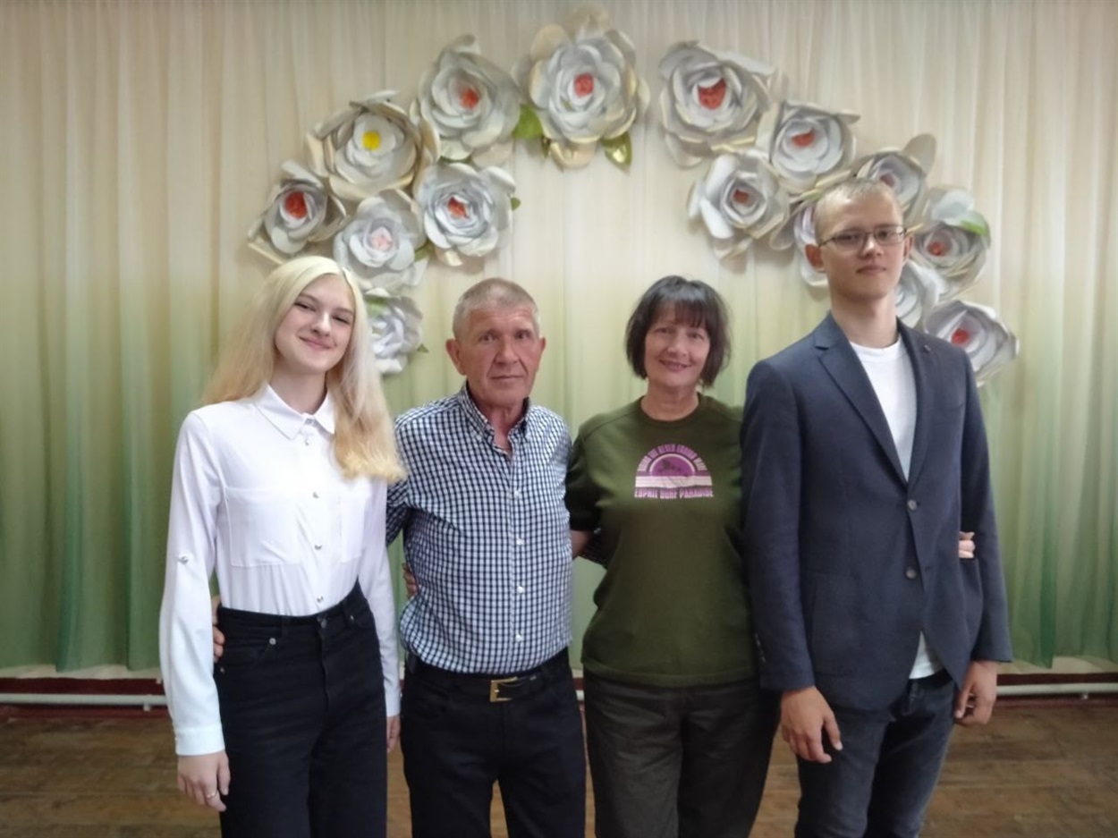 З випускниками