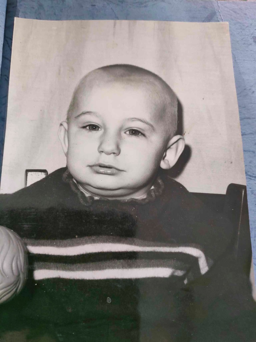 Максим в дитинстві