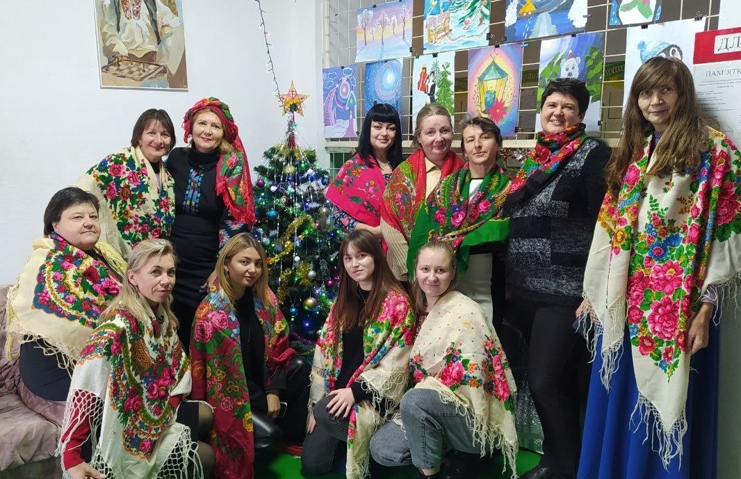 Флешмоб від Долинської школи мистецтв